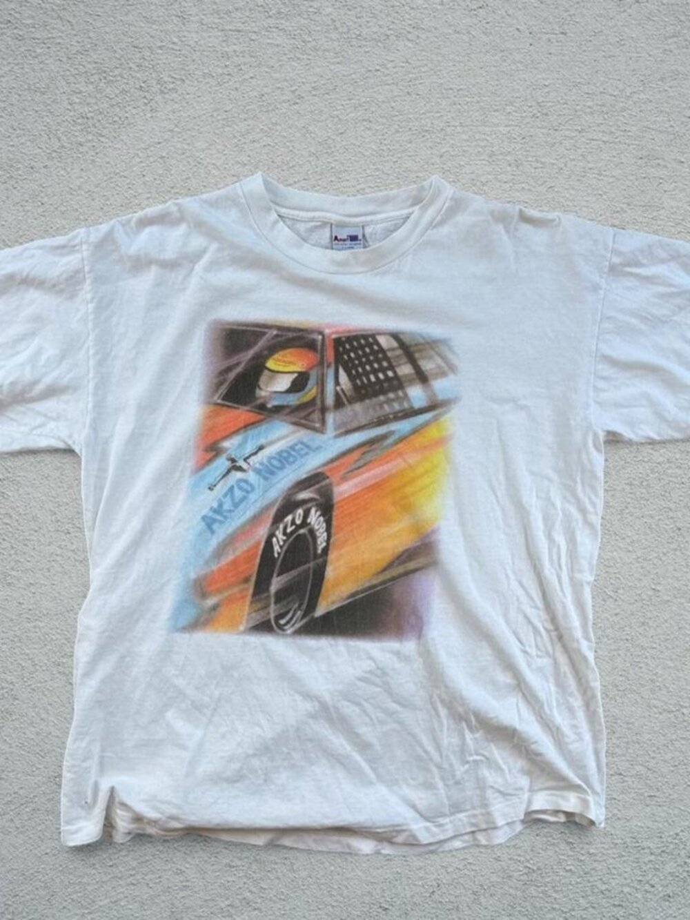 1980s Akzo Nobel graphic tee with racecar design, size XL. 100% cotton